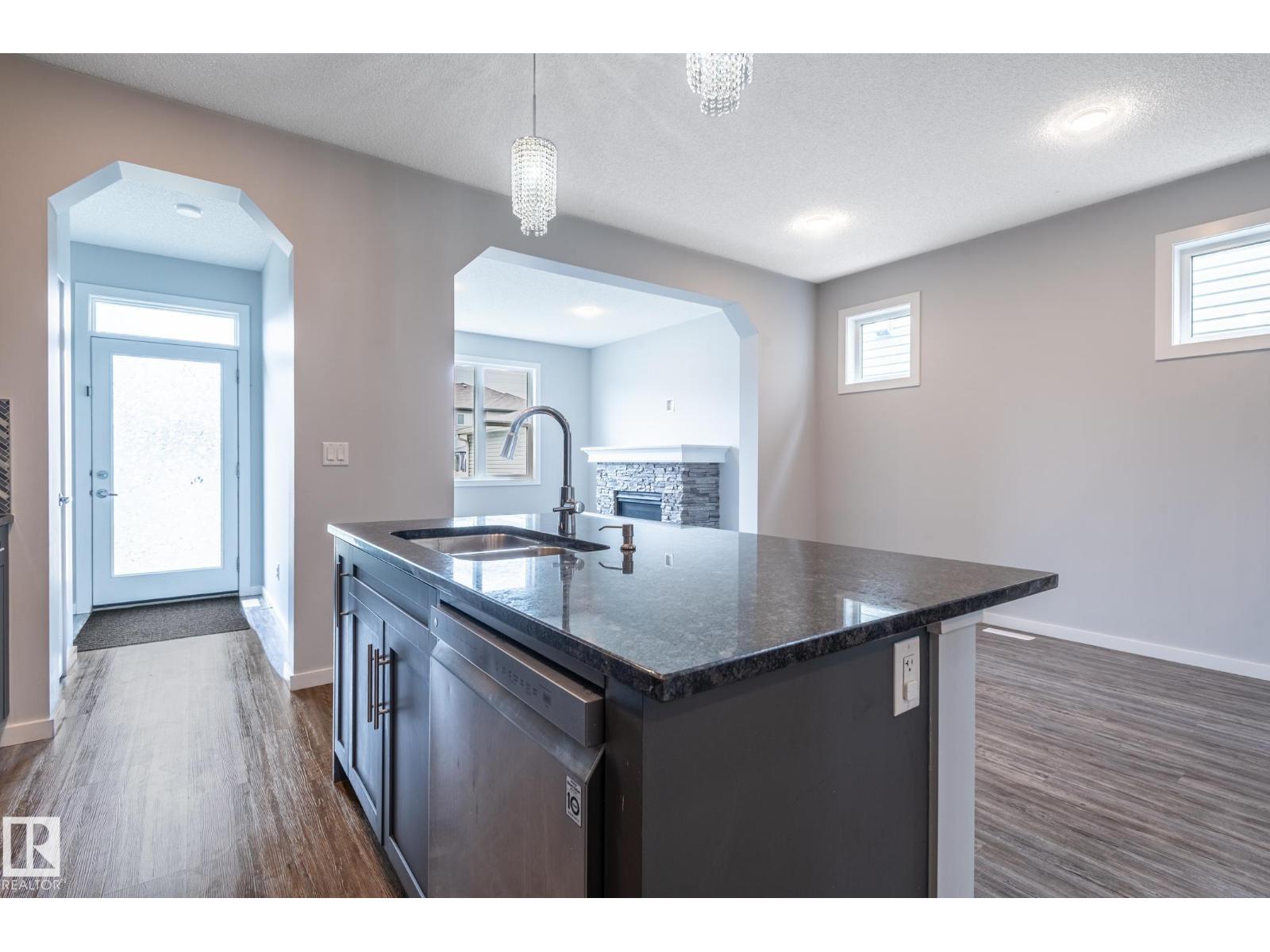 1763 26a St Nw, Edmonton, Alberta