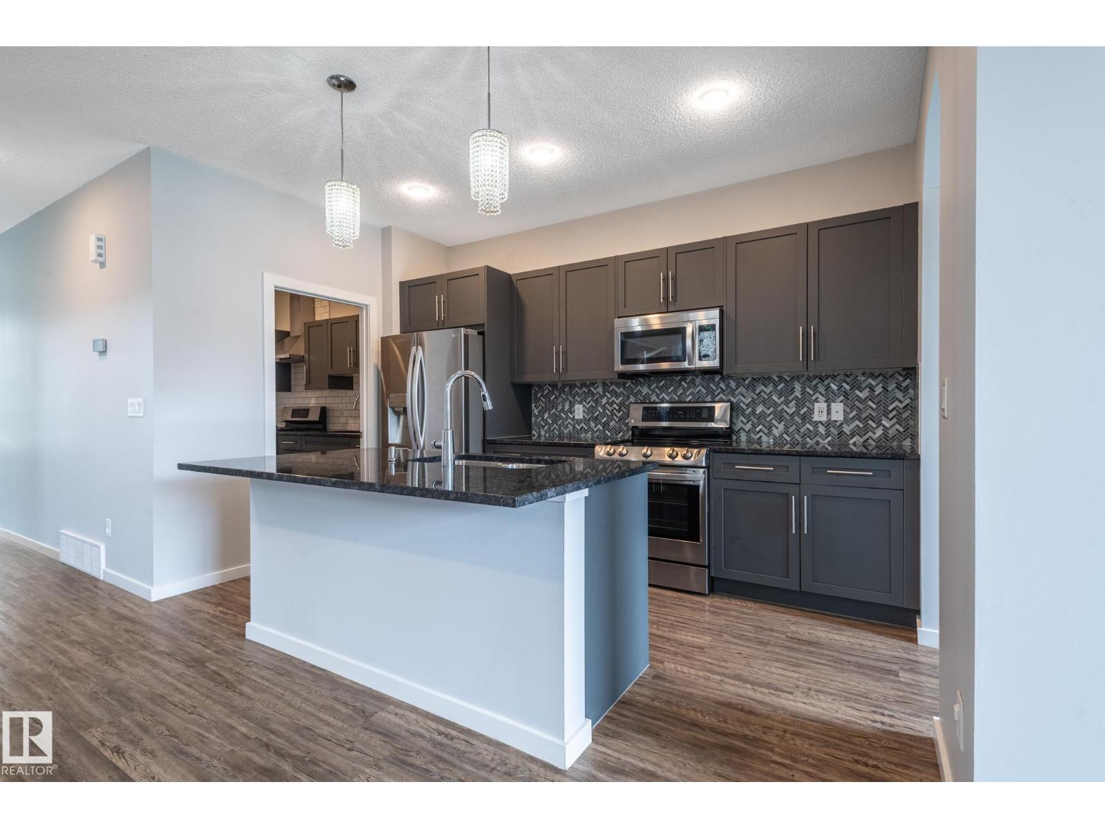 1763 26a St Nw, Edmonton, Alberta