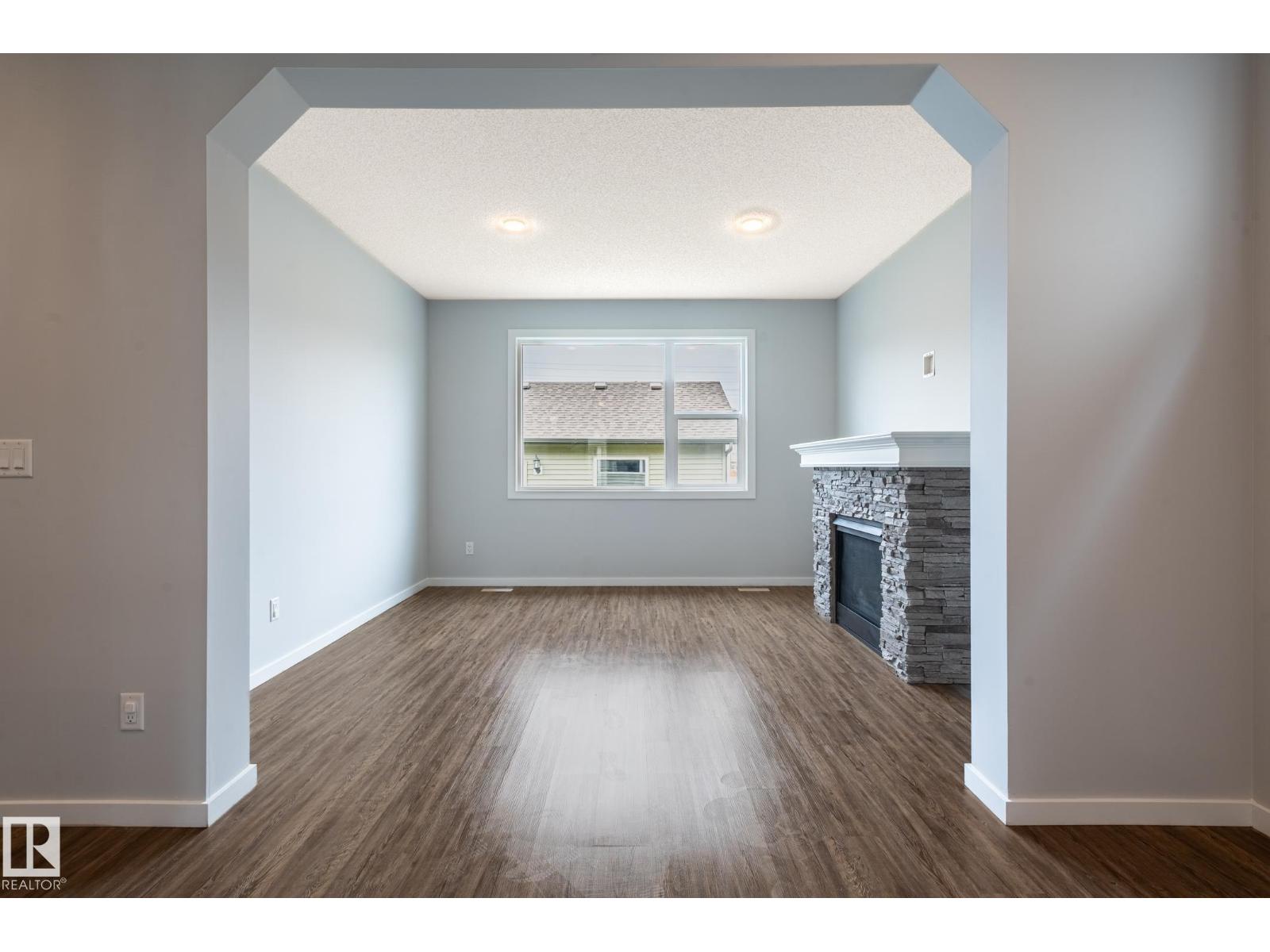 1763 26a St Nw, Edmonton, Alberta