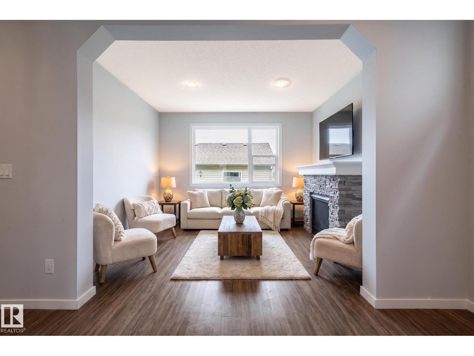 1763 26a St Nw, Edmonton, Alberta
