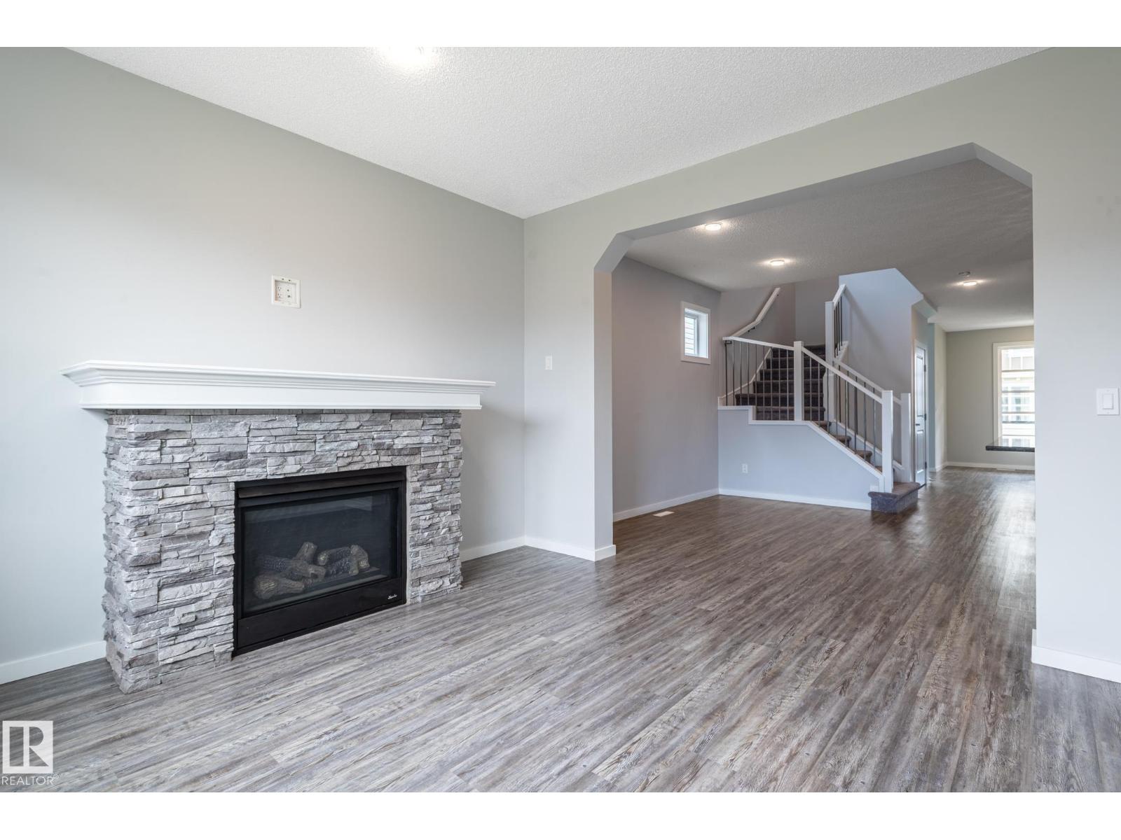 1763 26a St Nw, Edmonton, Alberta