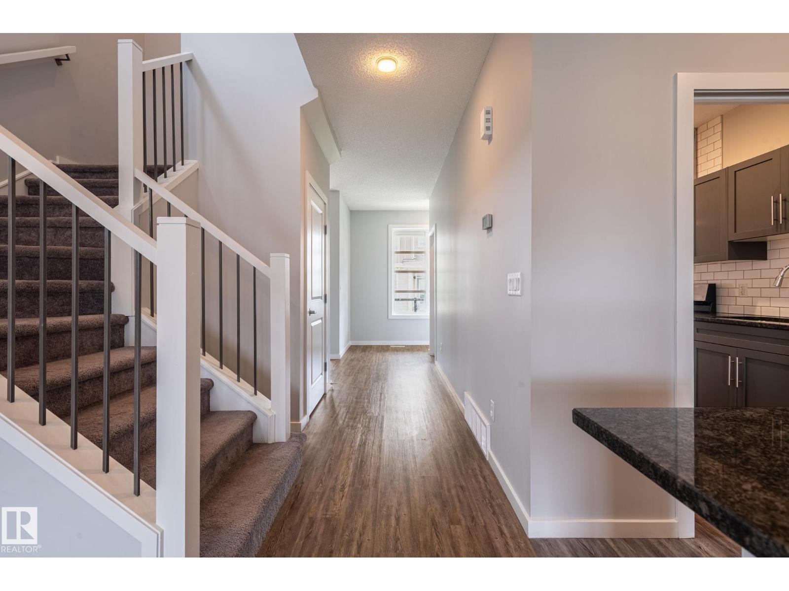 1763 26a St Nw, Edmonton, Alberta