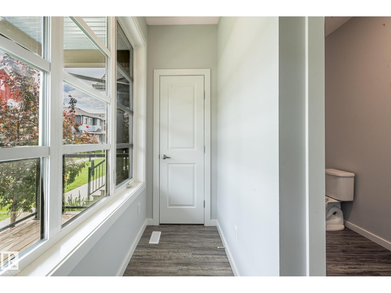 1763 26a St Nw, Edmonton, Alberta