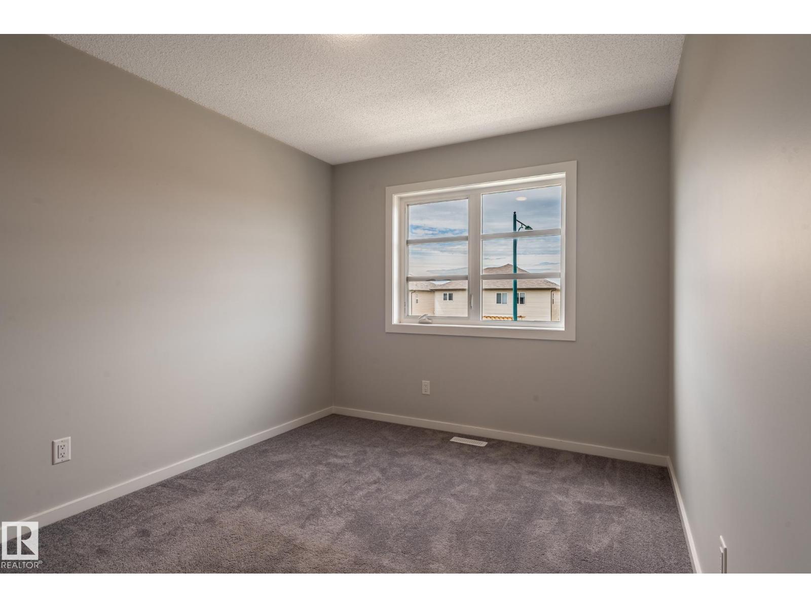 1763 26a St Nw, Edmonton, Alberta