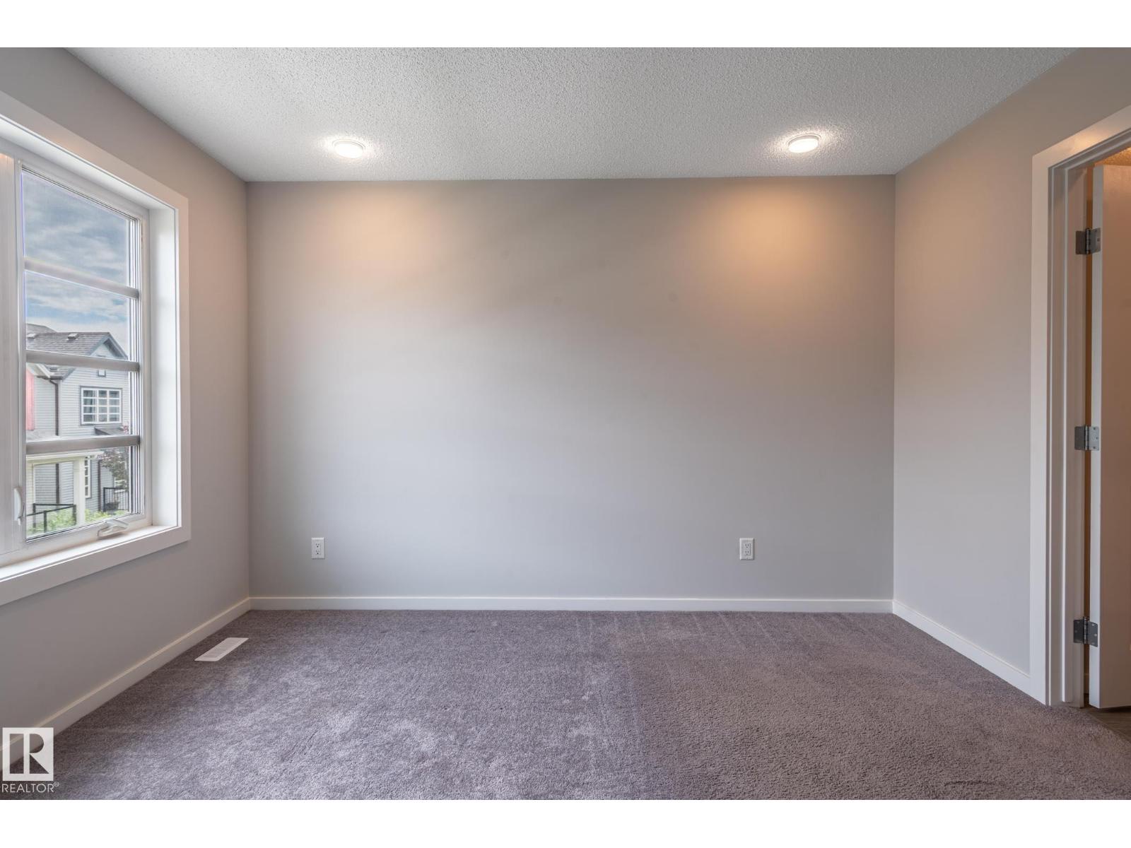 1763 26a St Nw, Edmonton, Alberta