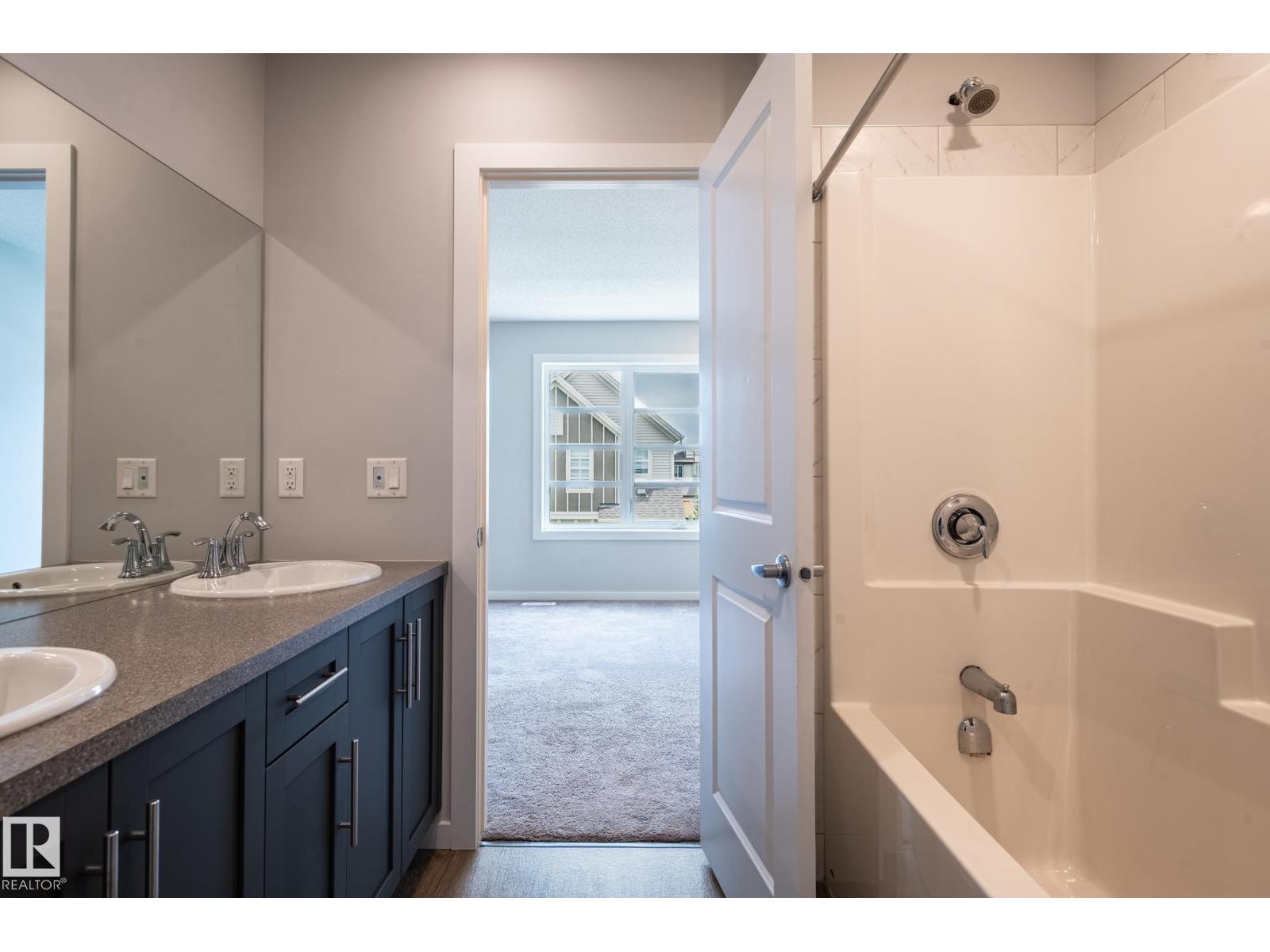 1763 26a St Nw, Edmonton, Alberta