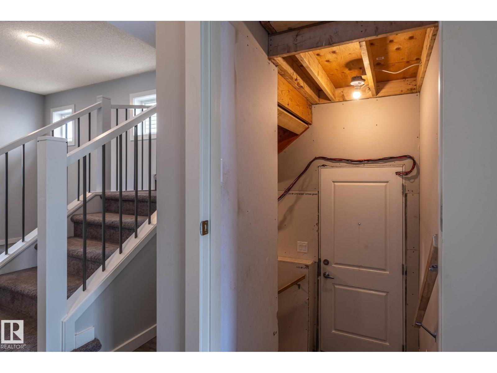 1763 26a St Nw, Edmonton, Alberta