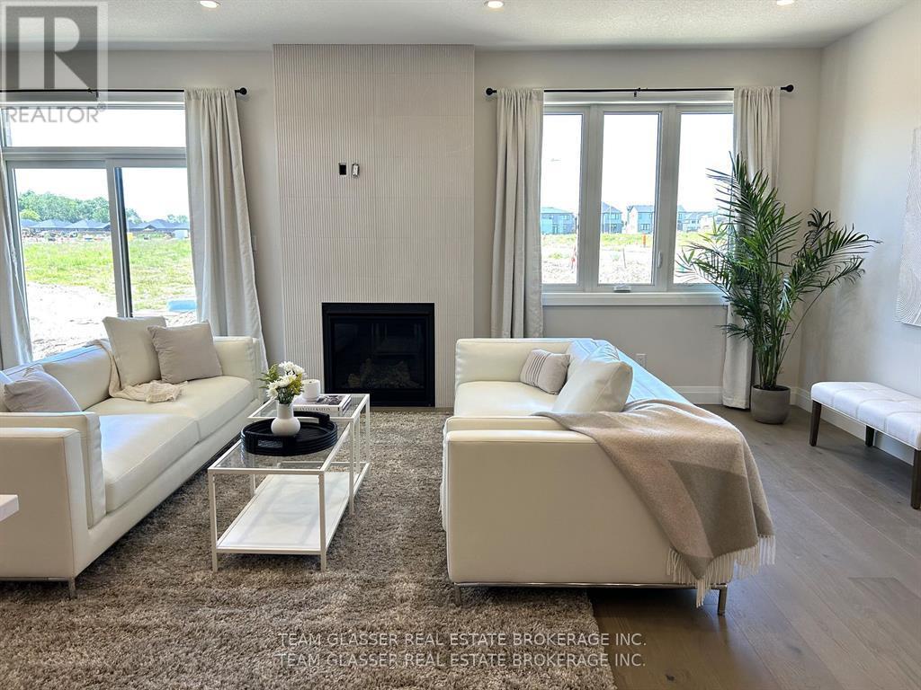 146 Dearing Drive, South Huron (stephen), Ontario