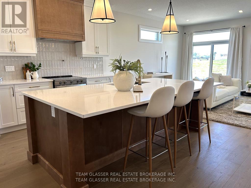146 Dearing Drive, South Huron (stephen), Ontario
