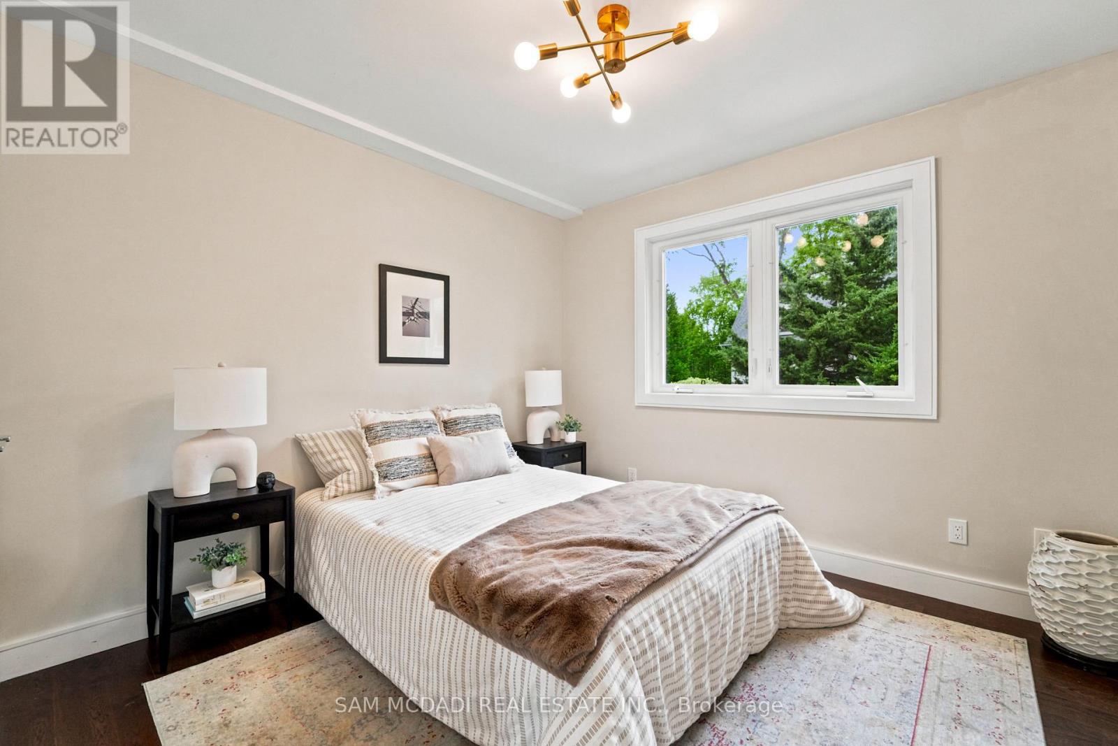 102 Cumberland Drive, Mississauga (port Credit), Ontario