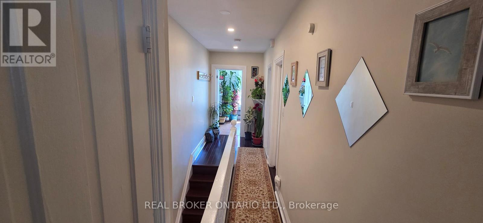 17 Howard Park Avenue, Toronto (roncesvalles), Ontario