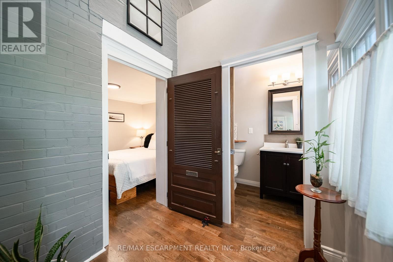 225 Oakmount Road, Toronto (high Park North), Ontario