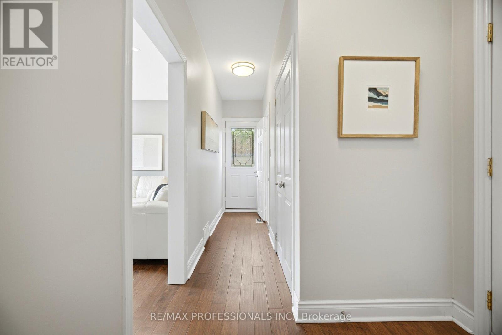 12 Thicket Road, Toronto (markland Wood), Ontario