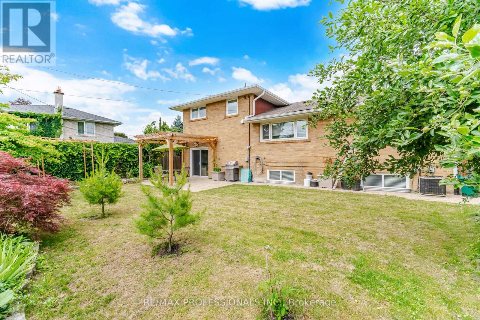 12 Thicket Road, Toronto (markland Wood), Ontario