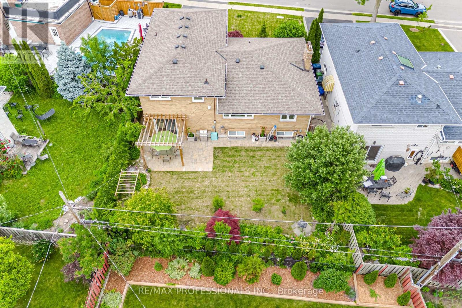 12 Thicket Road, Toronto (markland Wood), Ontario