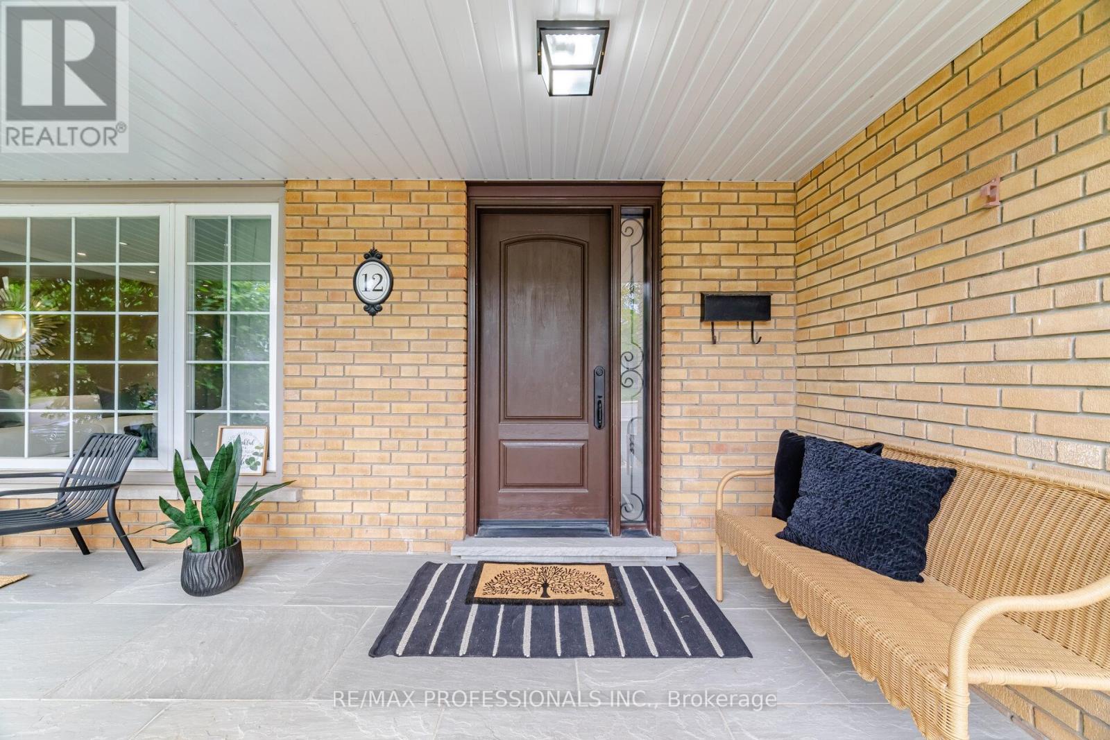 12 Thicket Road, Toronto (markland Wood), Ontario