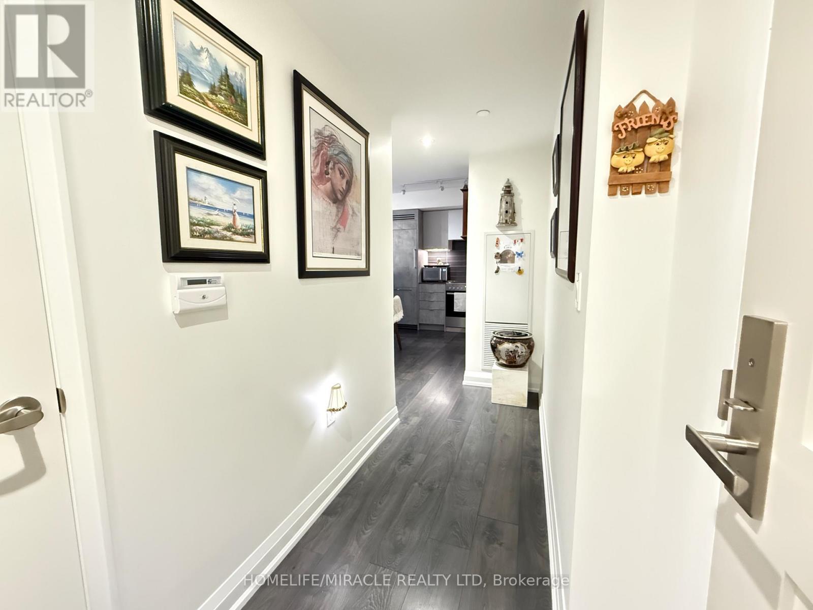 543 - 26 Gibbs Road, Toronto (islington-city Centre West), Ontario