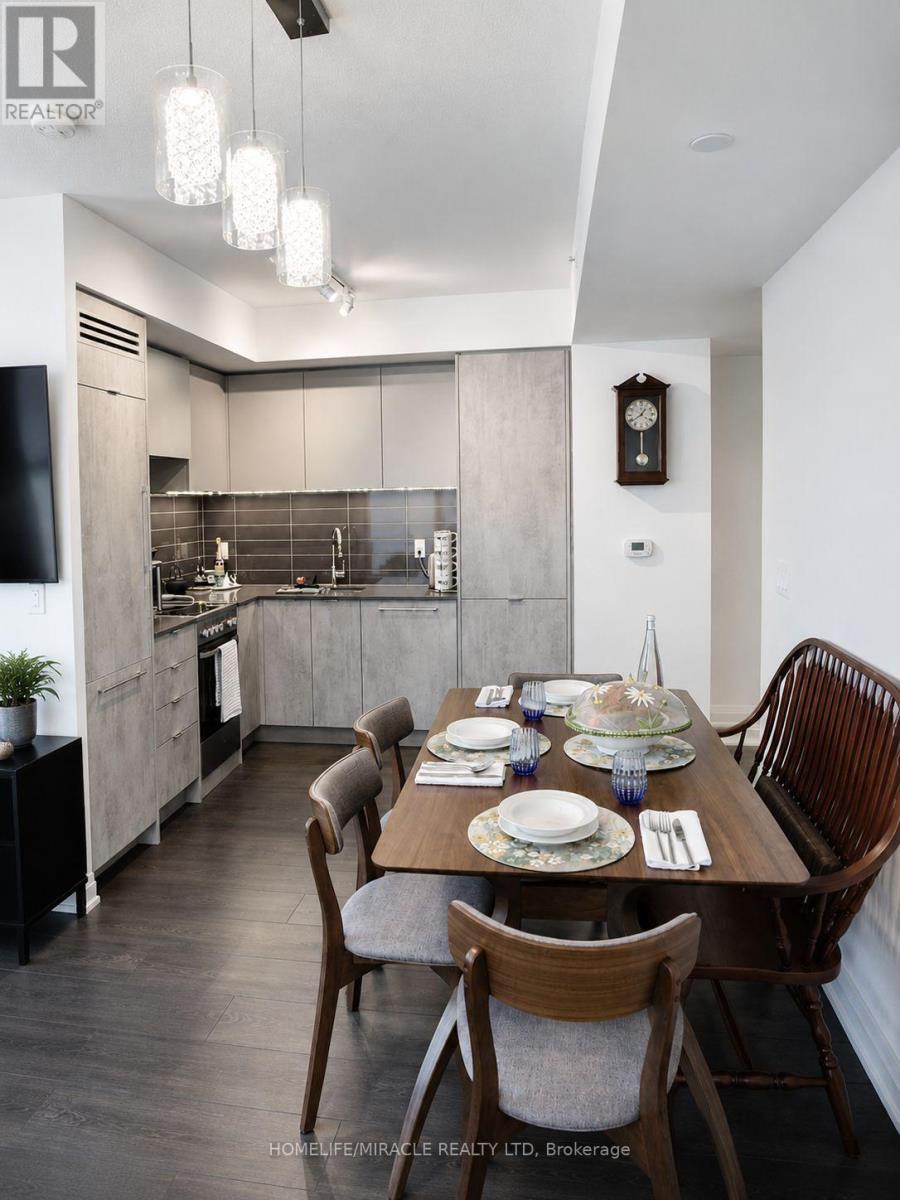 543 - 26 Gibbs Road, Toronto (islington-city Centre West), Ontario