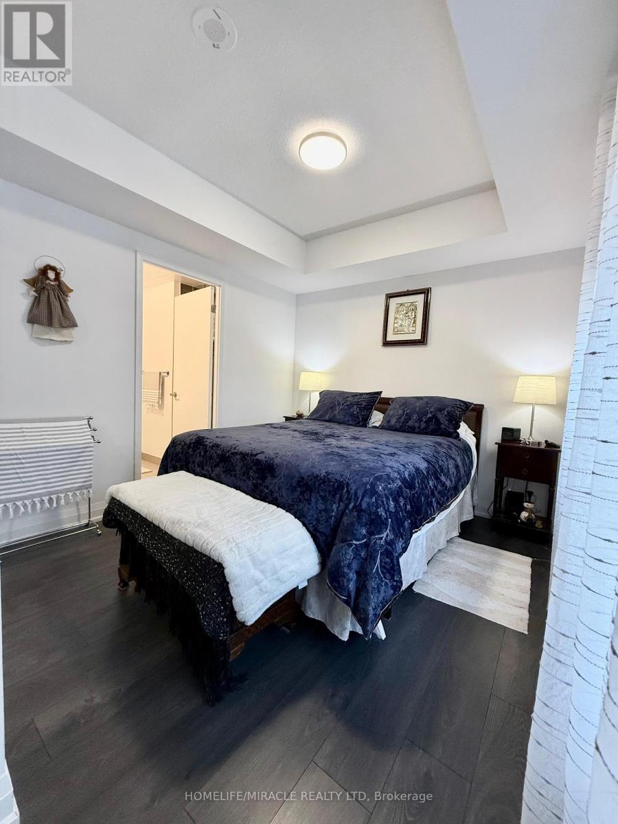 543 - 26 Gibbs Road, Toronto (islington-city Centre West), Ontario