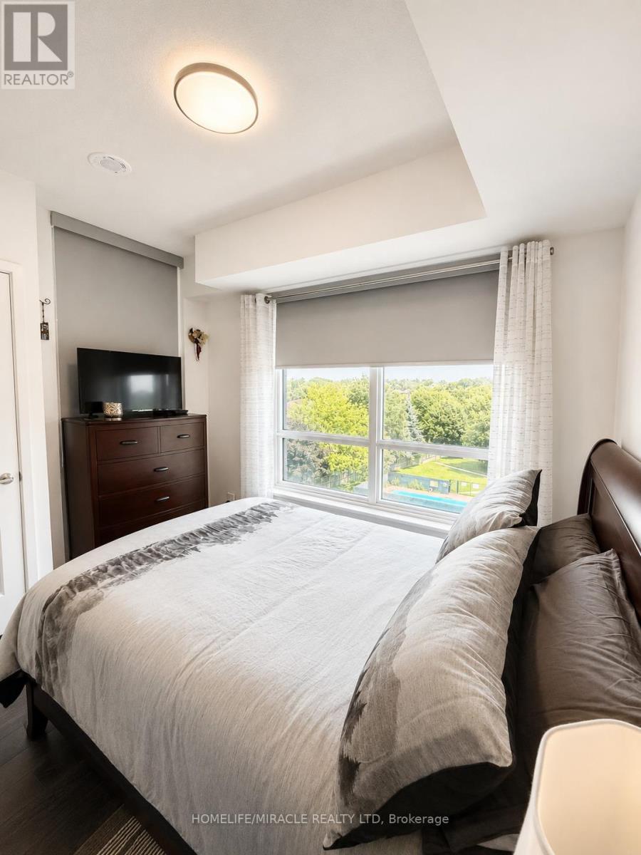 543 - 26 Gibbs Road, Toronto (islington-city Centre West), Ontario