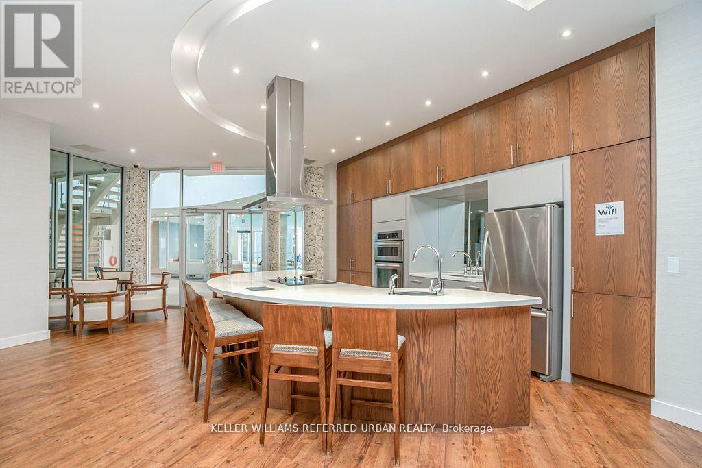 1002 - 15 Legion Road, Toronto (mimico), Ontario