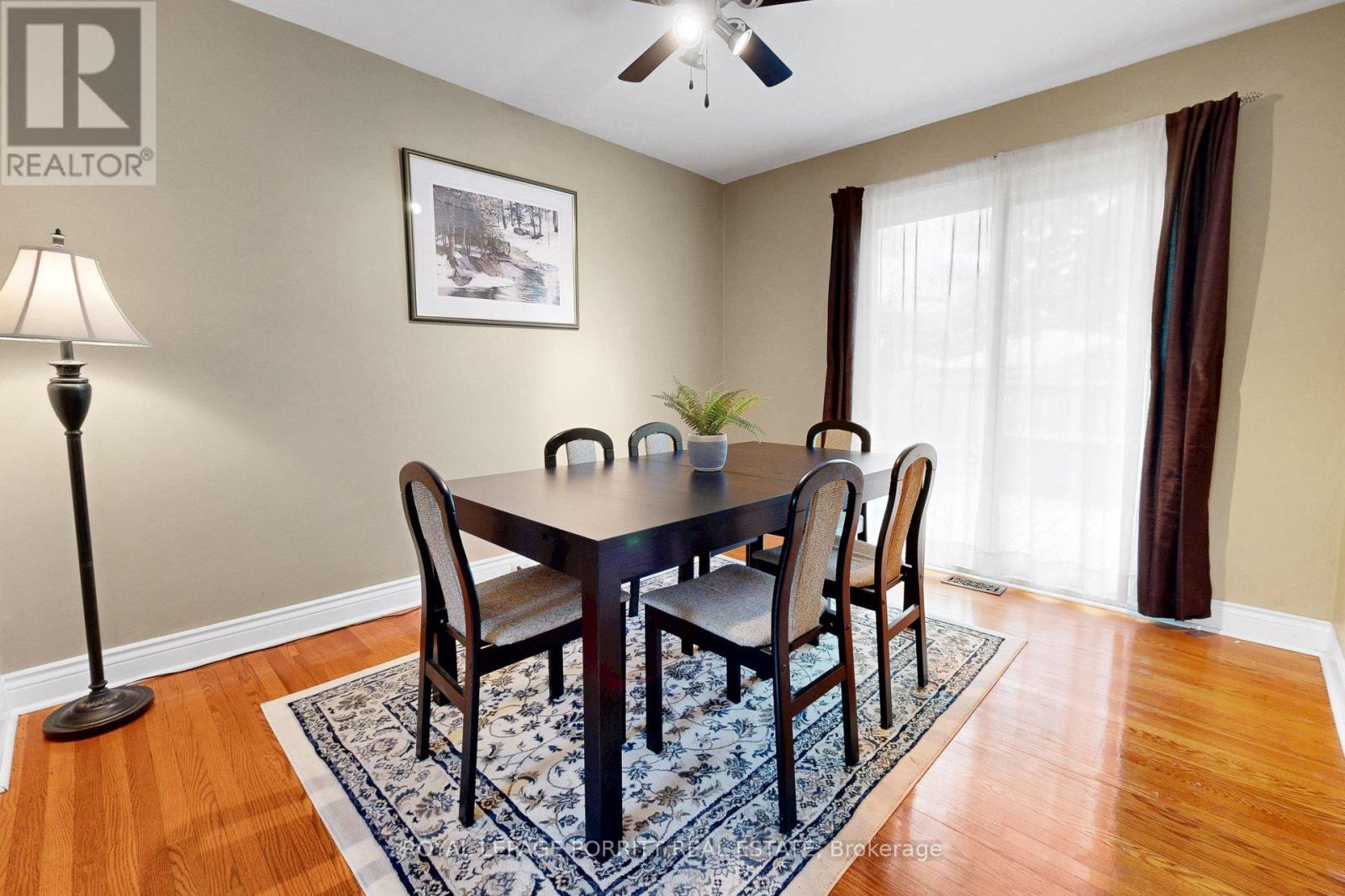 14 Heslop Drive, Toronto (alderwood), Ontario