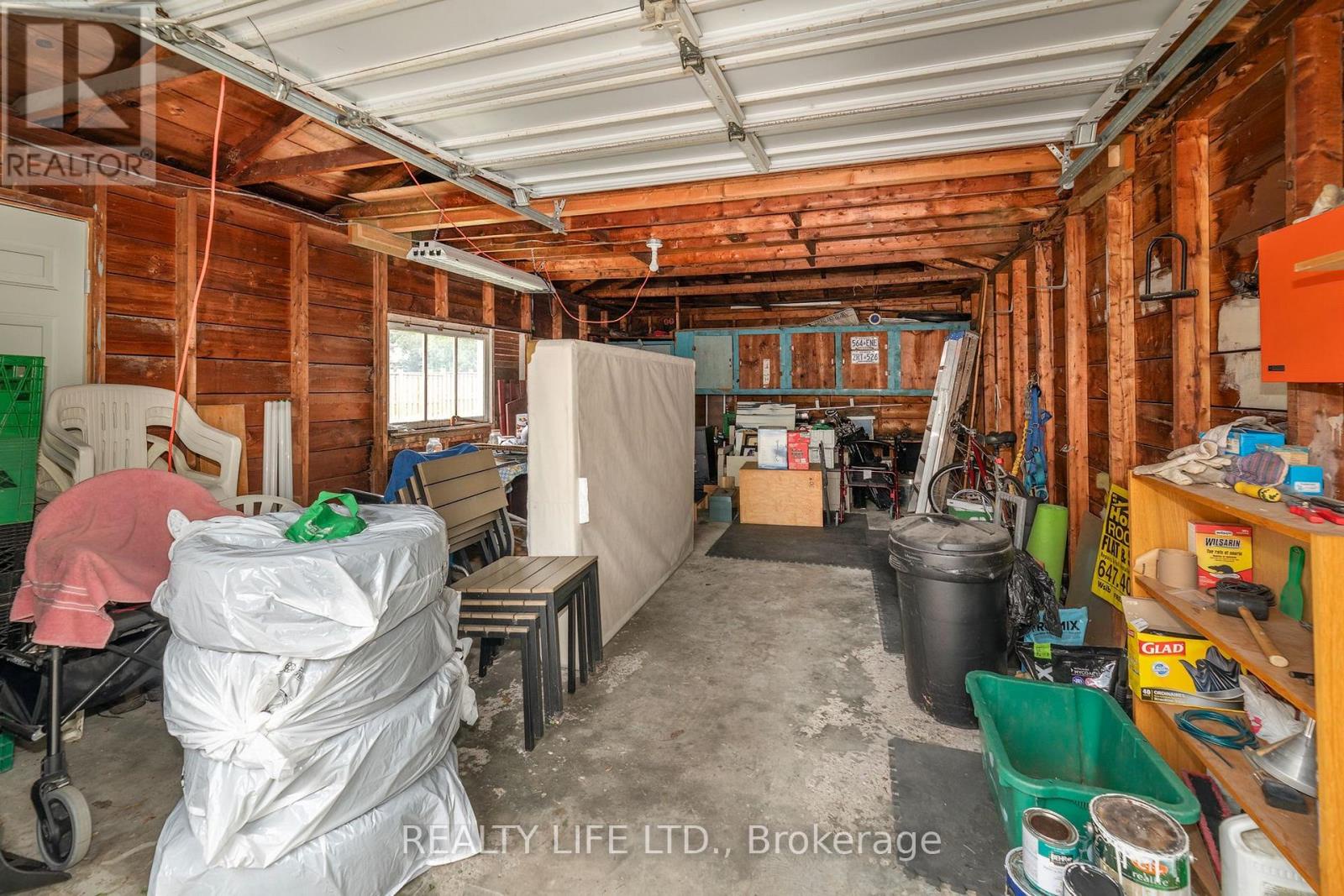 24 Battersea Crescent, Toronto (maple Leaf), Ontario