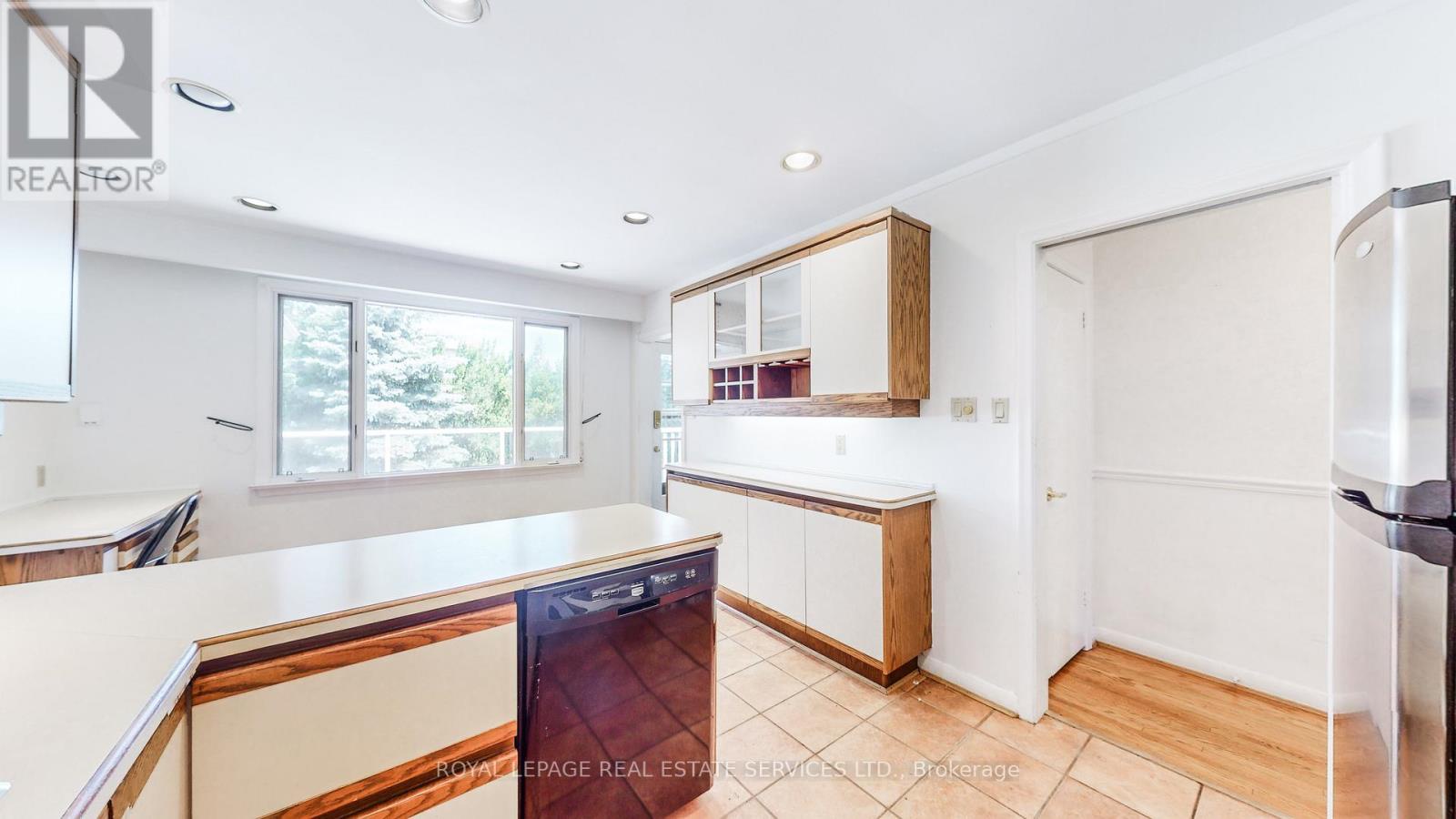 24 Burleigh Heights Drive, Toronto (bayview Village), Ontario