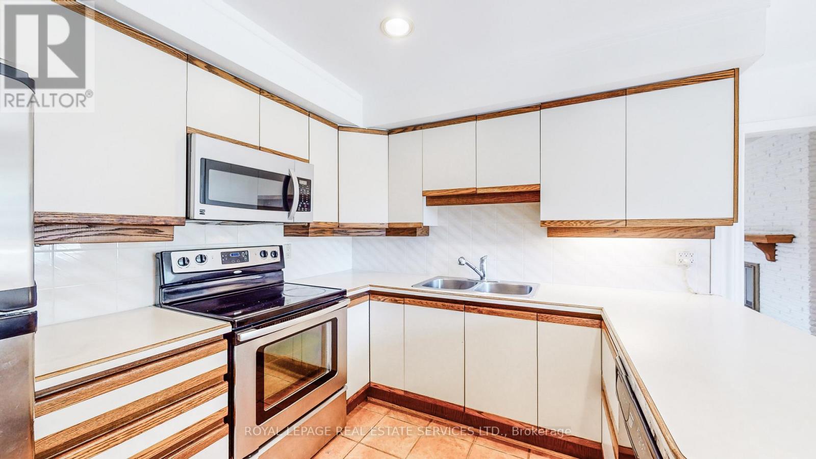 24 Burleigh Heights Drive, Toronto (bayview Village), Ontario