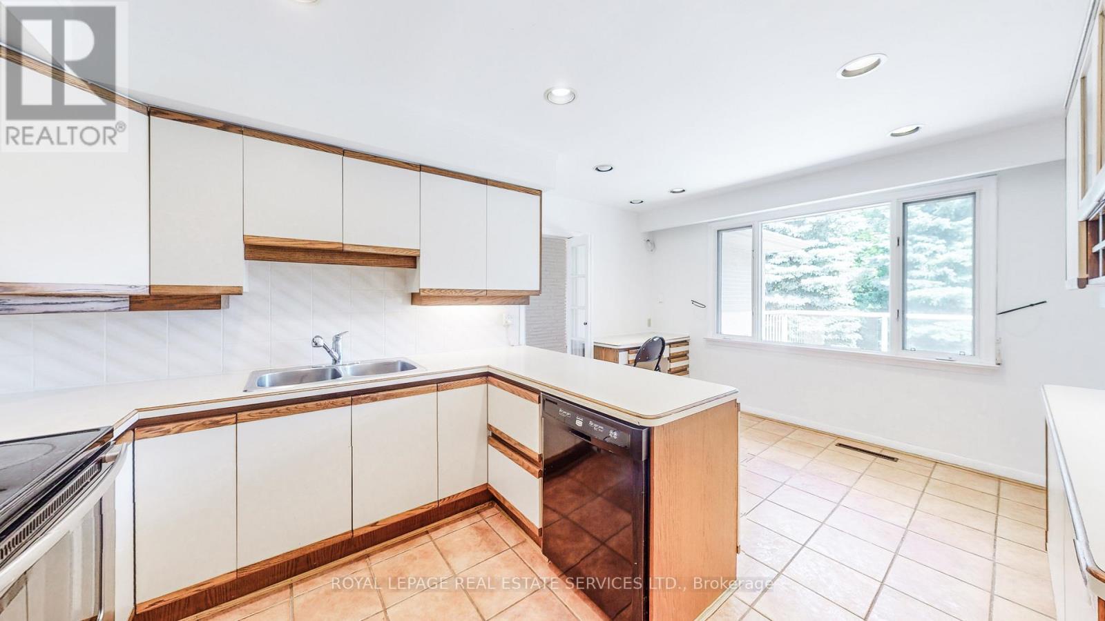24 Burleigh Heights Drive, Toronto (bayview Village), Ontario