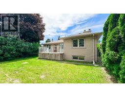 24 BURLEIGH HEIGHTS DRIVE