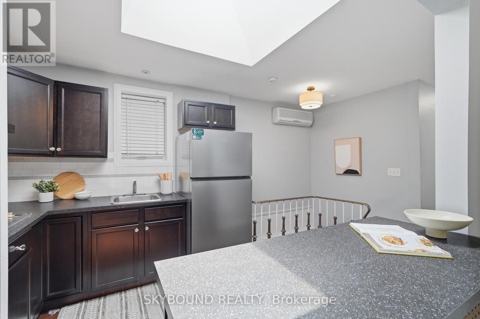 358 Silverthorn Avenue, Toronto (keelesdale-eglinton West), Ontario