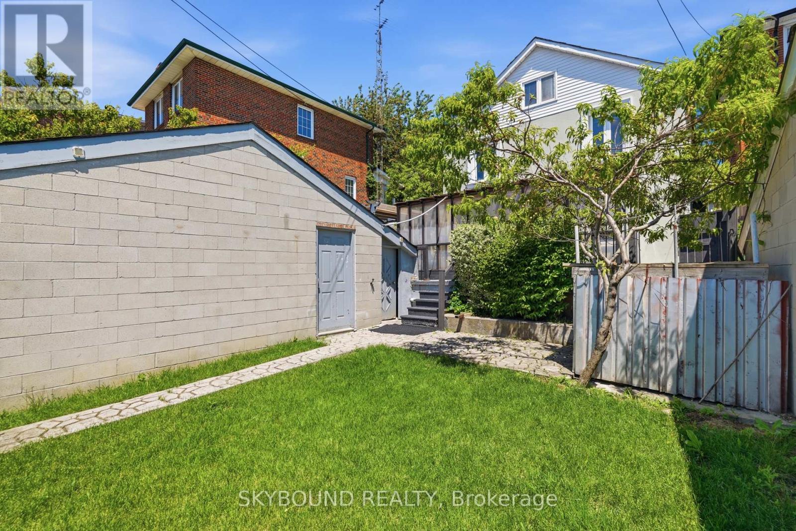 358 Silverthorn Avenue, Toronto (keelesdale-eglinton West), Ontario