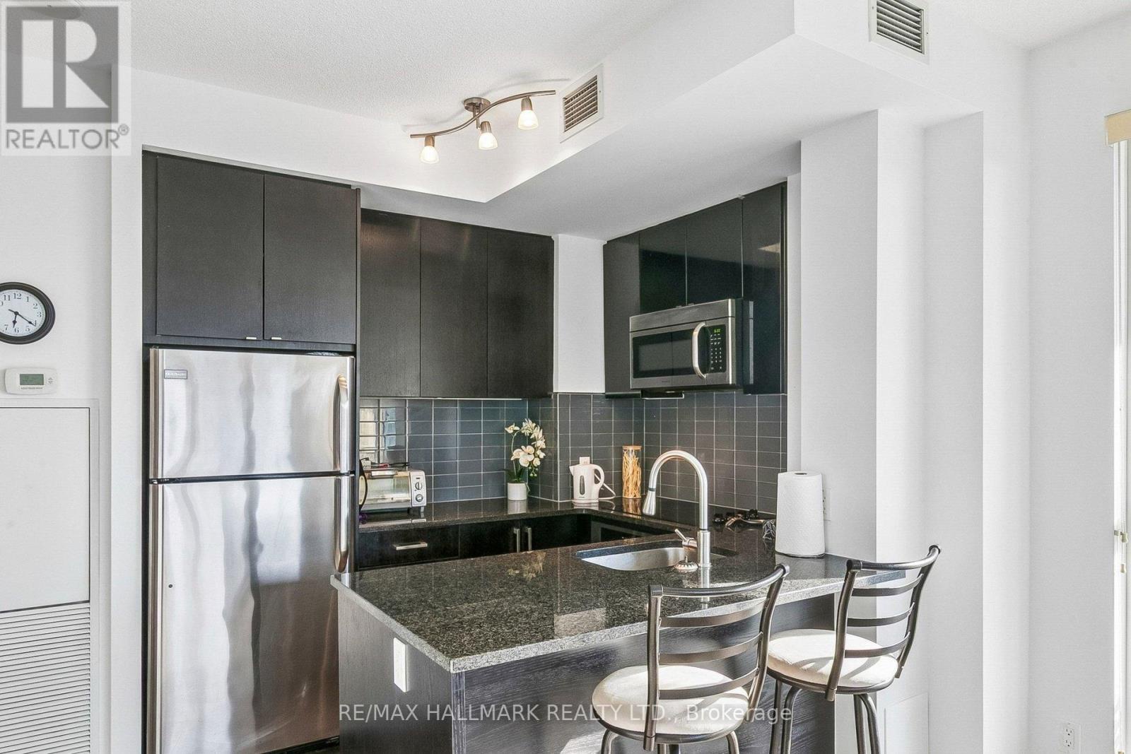 1212 - 98 Lillian Street, Toronto (mount Pleasant West), Ontario