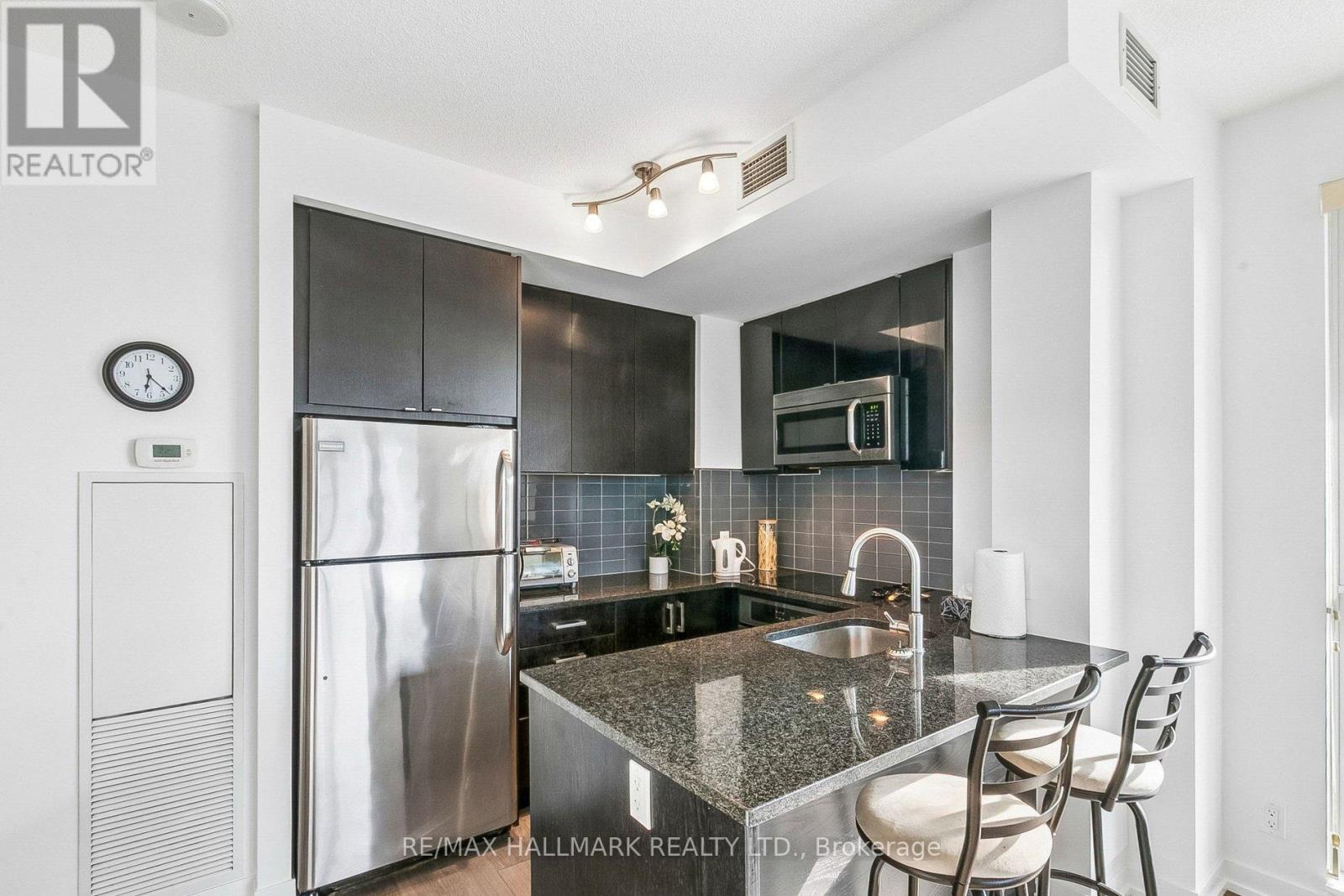 1212 - 98 Lillian Street, Toronto (mount Pleasant West), Ontario