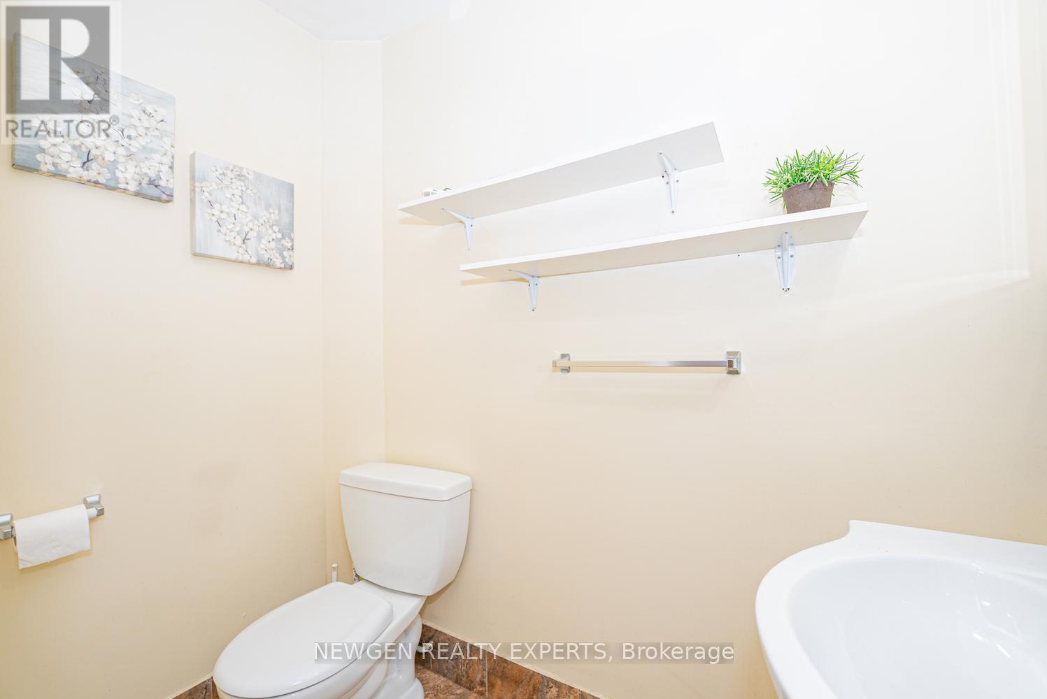 592a Danforth Road, Toronto (clairlea-birchmount), Ontario