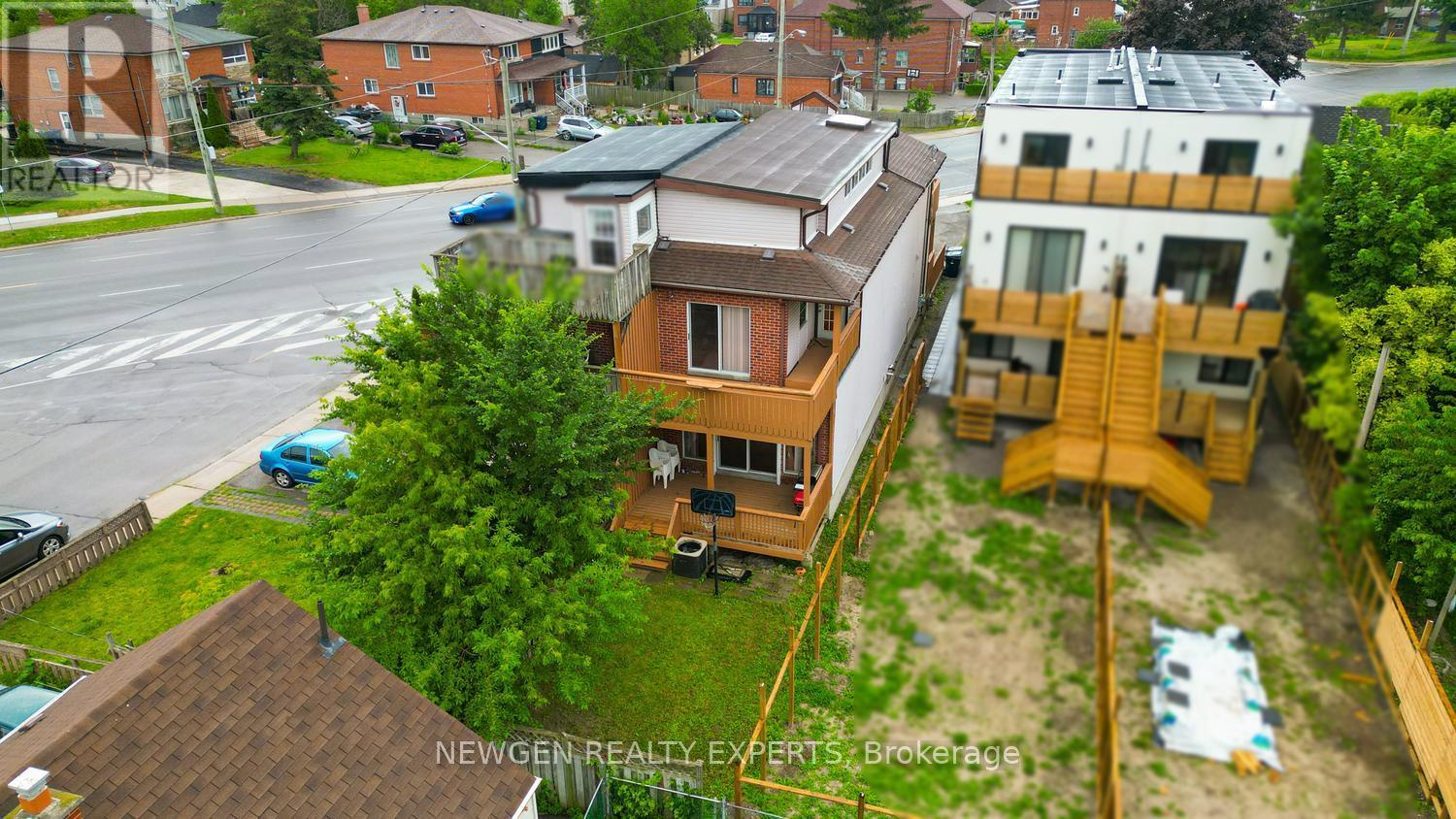 592a Danforth Road, Toronto (clairlea-birchmount), Ontario