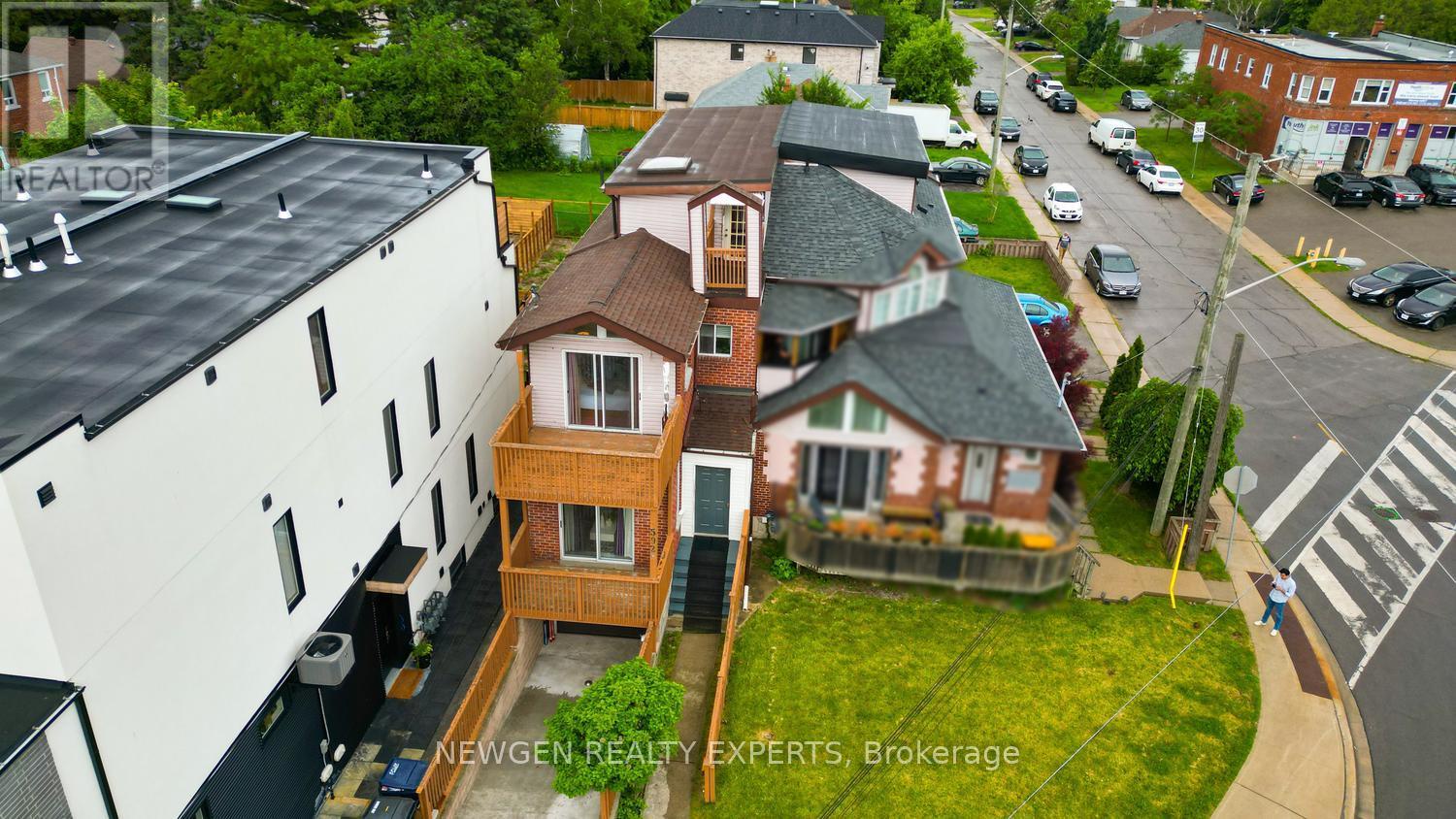 592a Danforth Road, Toronto (clairlea-birchmount), Ontario