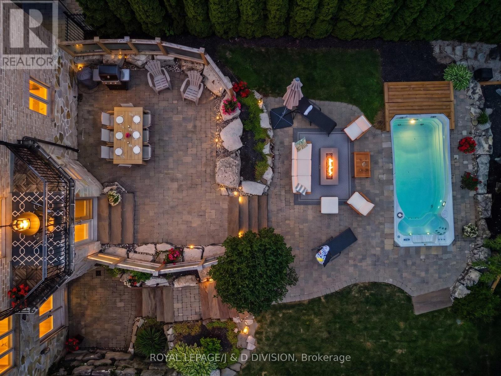 17 Agar Crescent, Toronto (princess-rosethorn), Ontario