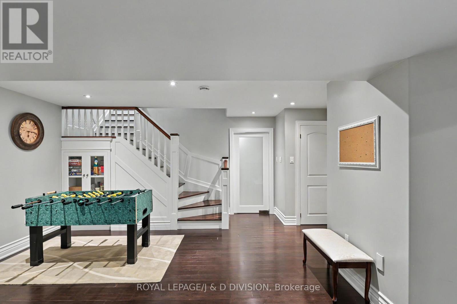 17 Agar Crescent, Toronto (princess-rosethorn), Ontario