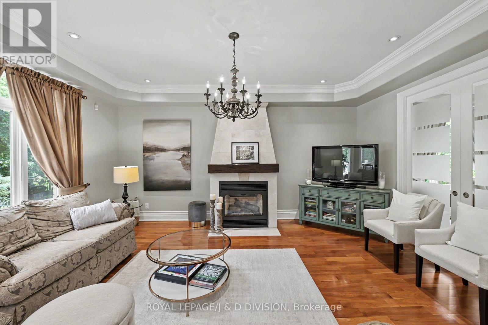17 Agar Crescent, Toronto (princess-rosethorn), Ontario