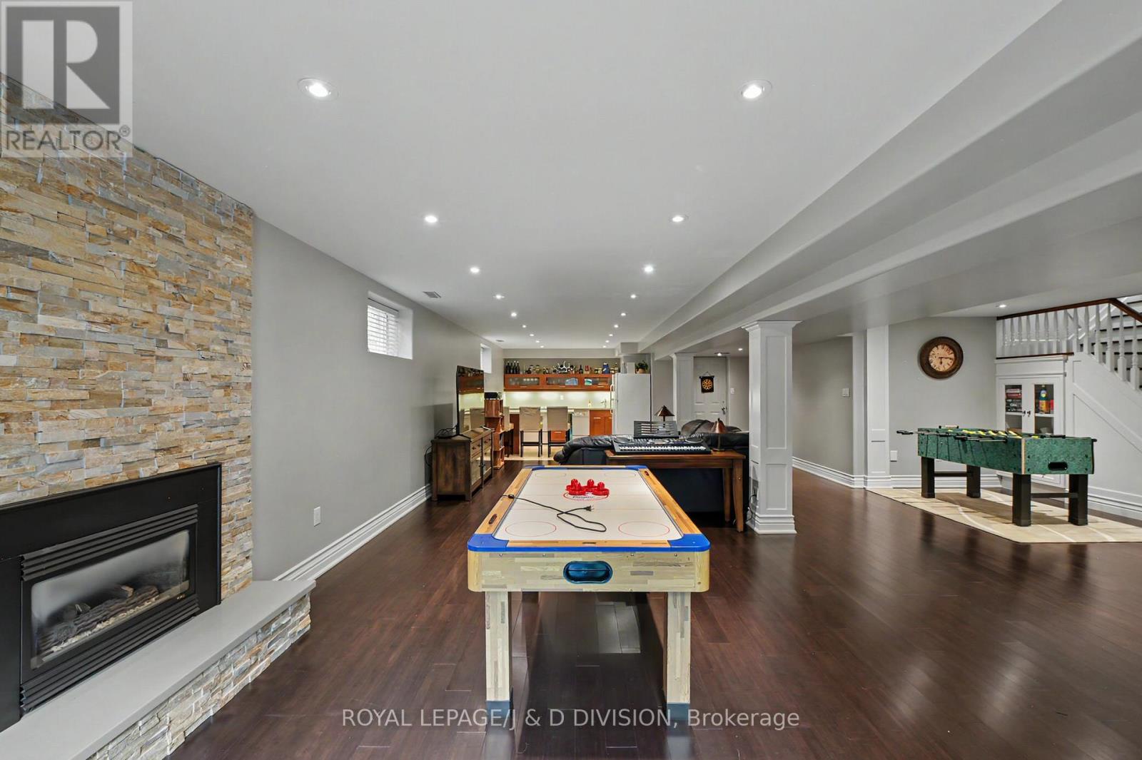 17 Agar Crescent, Toronto (princess-rosethorn), Ontario