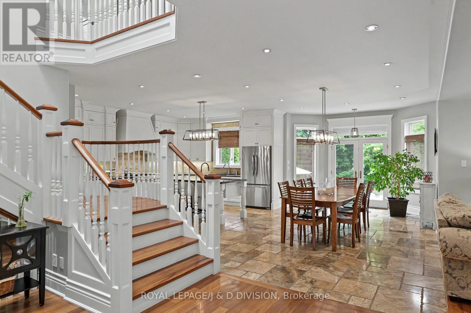 17 Agar Crescent, Toronto (princess-rosethorn), Ontario