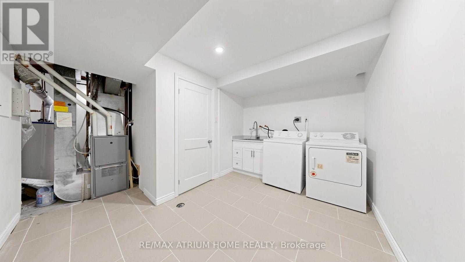 13 Applegate Crescent, Toronto (hillcrest Village), Ontario