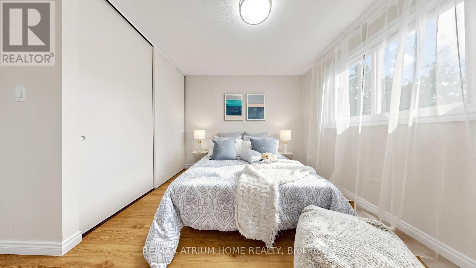 13 Applegate Crescent, Toronto (hillcrest Village), Ontario