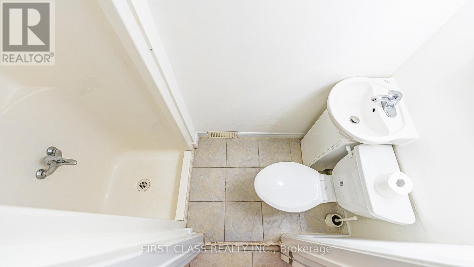102 Jenny Wrenway Way, Toronto (hillcrest Village), Ontario