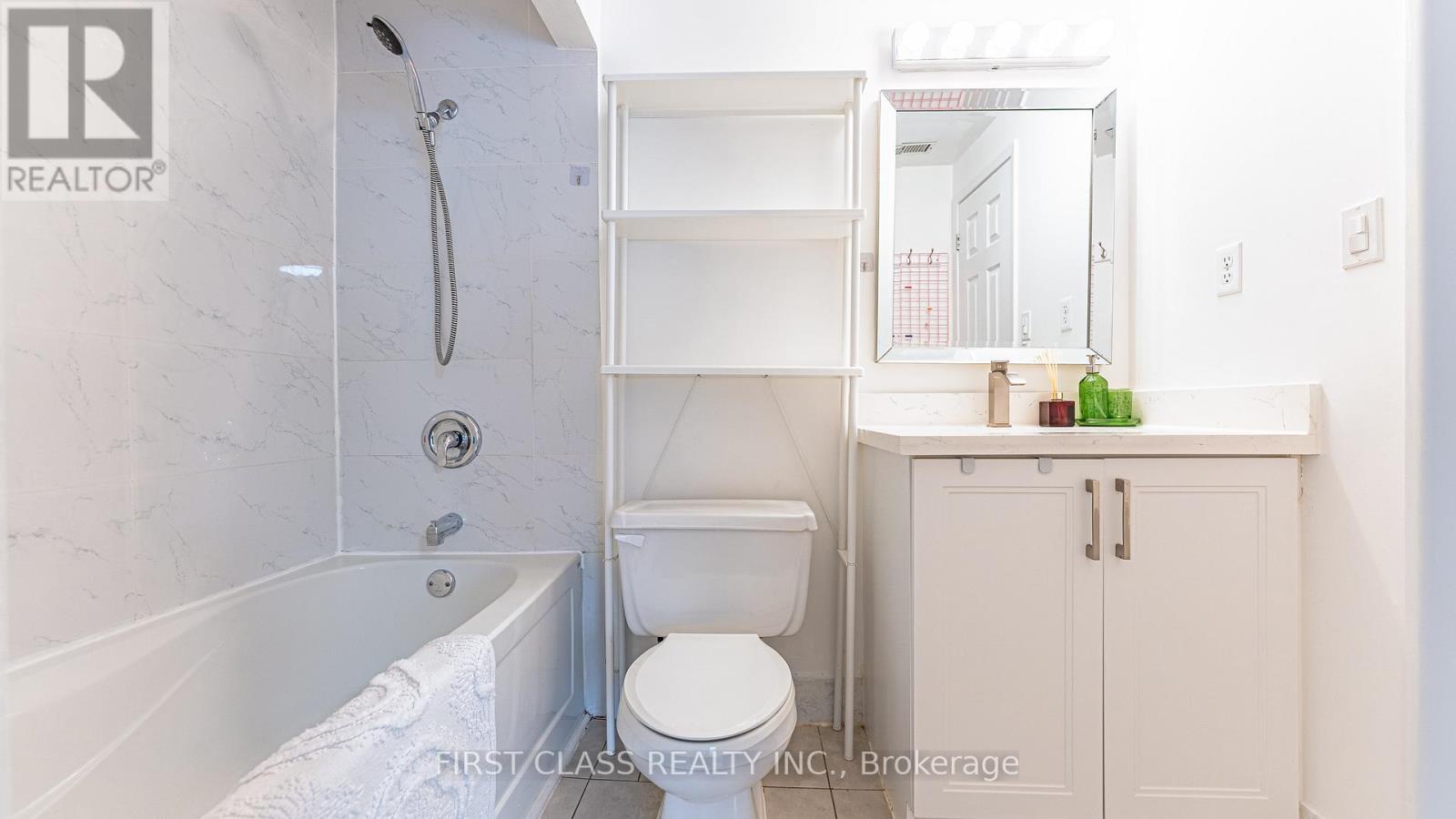 102 Jenny Wrenway Way, Toronto (hillcrest Village), Ontario