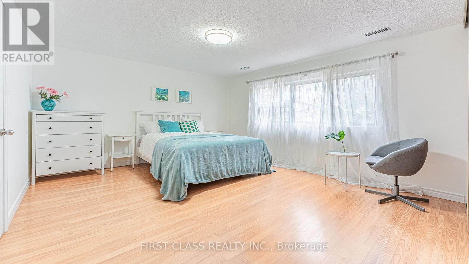 102 Jenny Wrenway Way, Toronto (hillcrest Village), Ontario