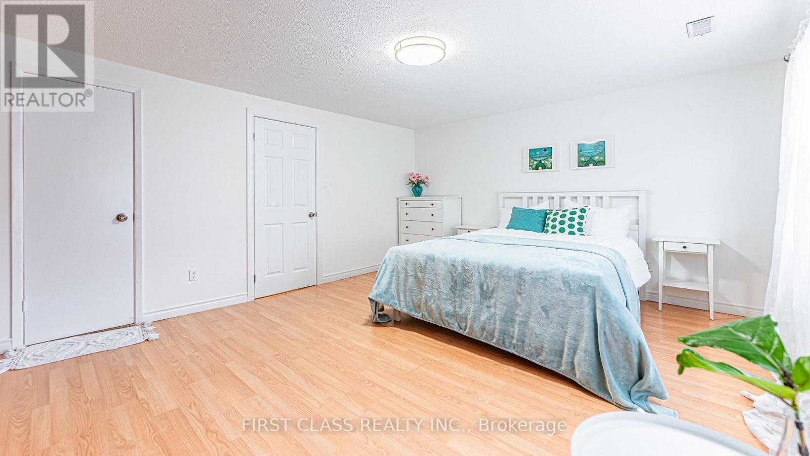 102 Jenny Wrenway Way, Toronto (hillcrest Village), Ontario