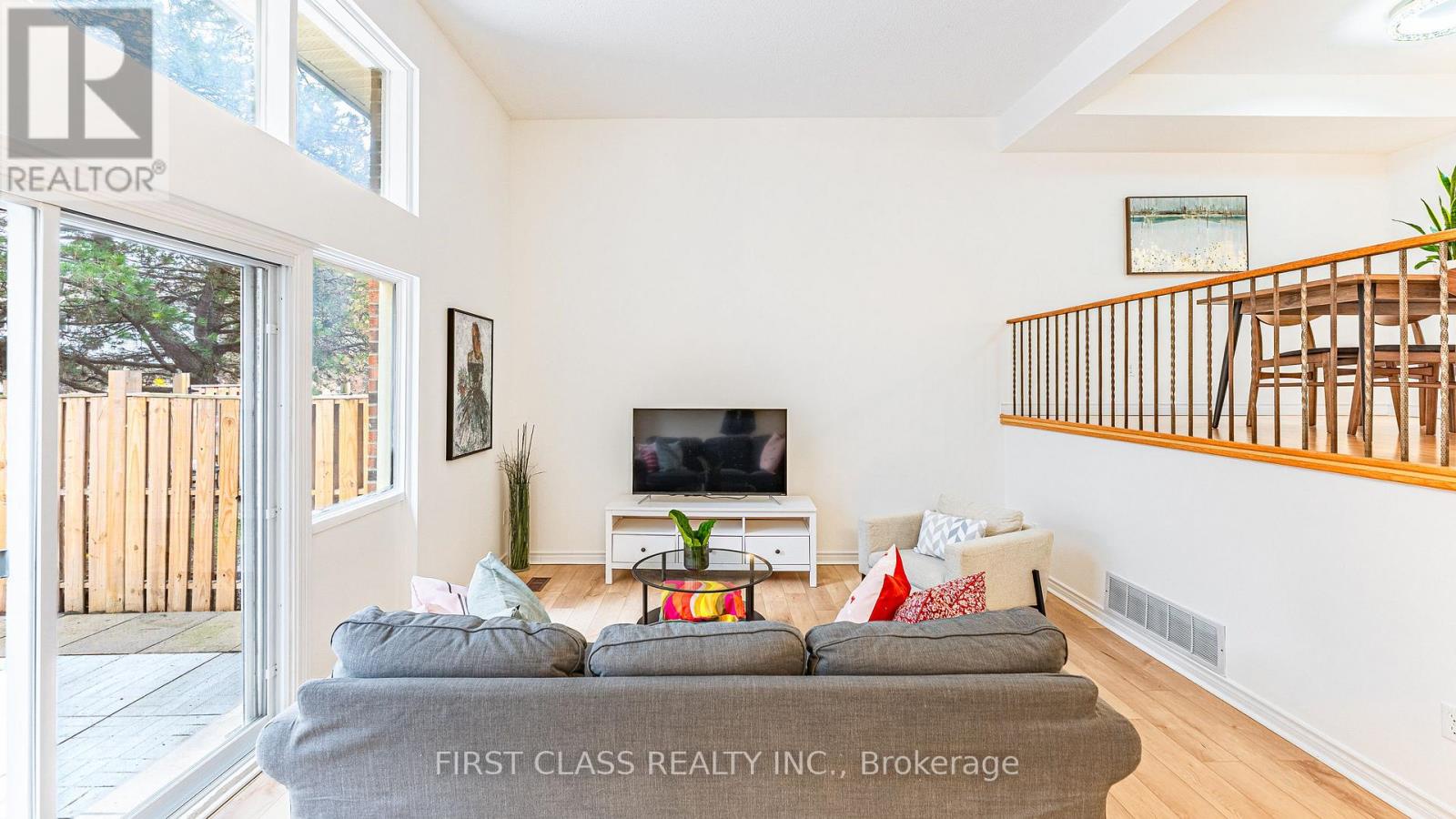 102 Jenny Wrenway Way, Toronto (hillcrest Village), Ontario